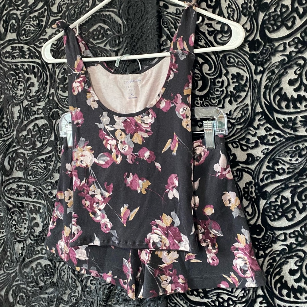 Set - Picture 2 of 8